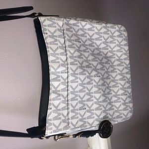 Michael Kors Sidebag